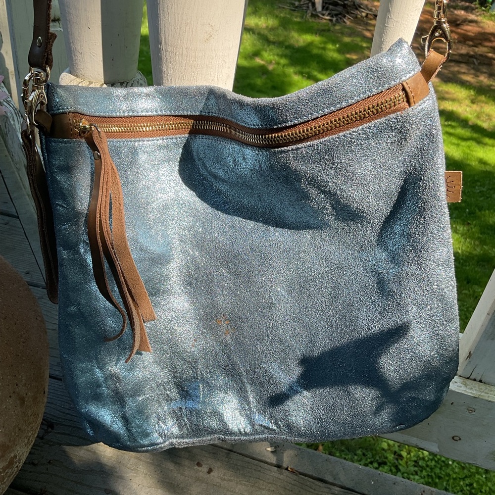 Head Regal Metallic Blue Crossbody Bag - Picture 4 of 5